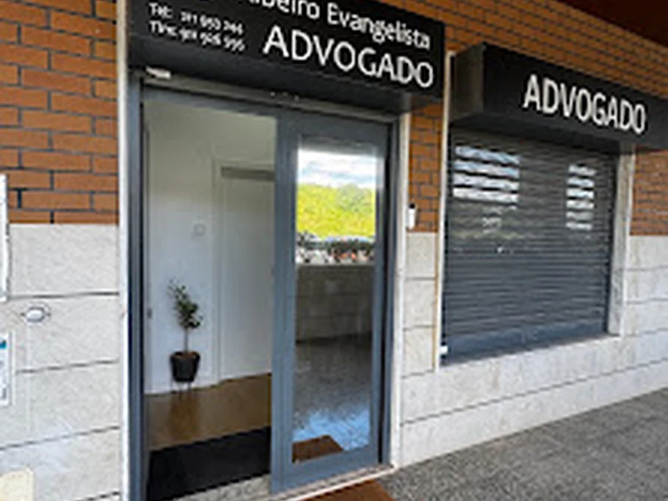 Foto de Advogado Ribeiro Evangelista. Direito Civil, Família, Criminal, Empresas e Imigração. Ramada, Odivelas, Lisboa.