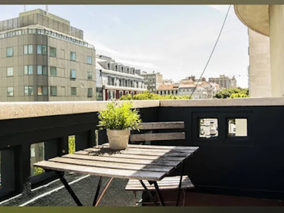 Avenue Hostel & Suites