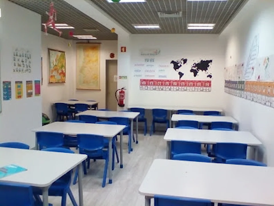 Bairro de Ideias - Centro de Estudos e Explicações