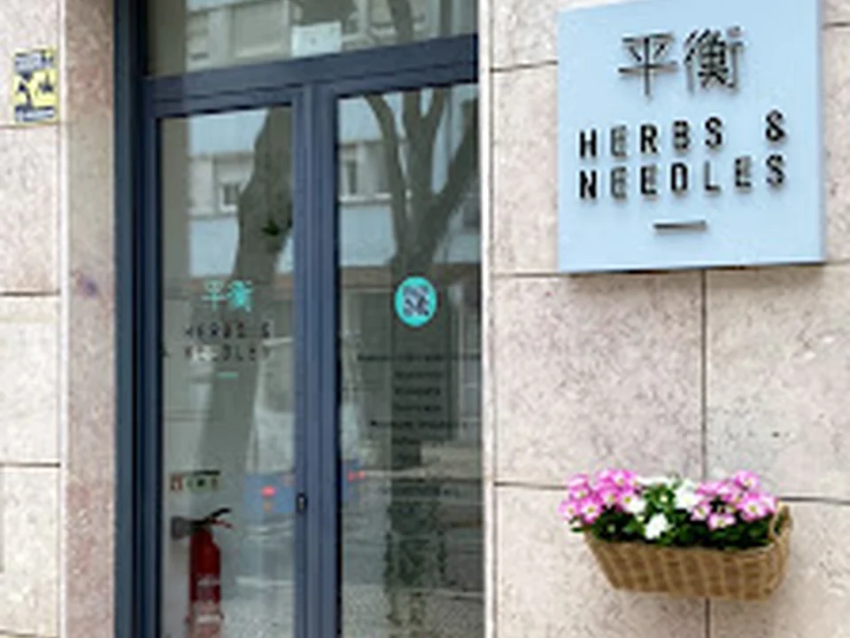 Clínica Herbs & Needles, Medicina Tradicional Chinesa e Osteopatia