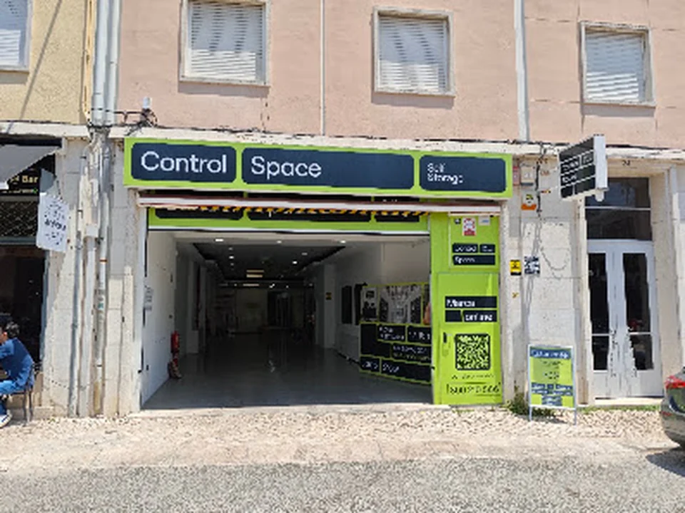 Control Space Self Storage Alcântara - Armazém Lisboa