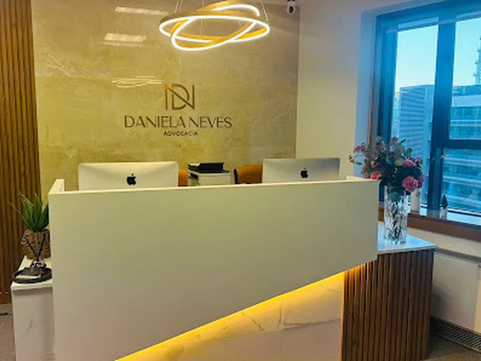 Daniela Neves Advogada
