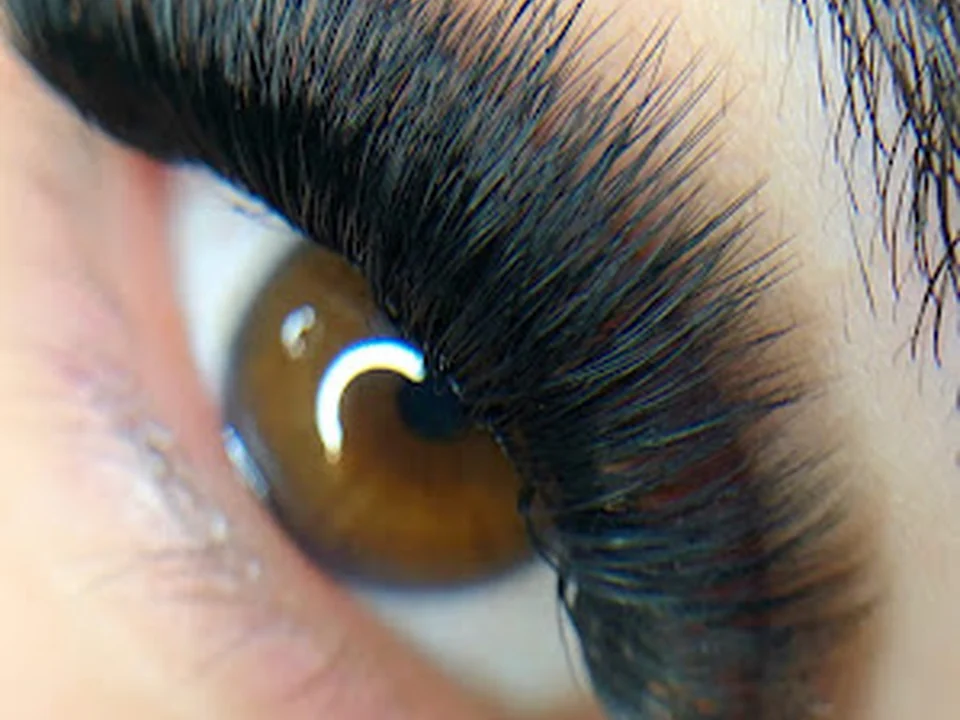 Extensão de Pestanas e Micropigmentação Lisboa - LASH CLINIC
