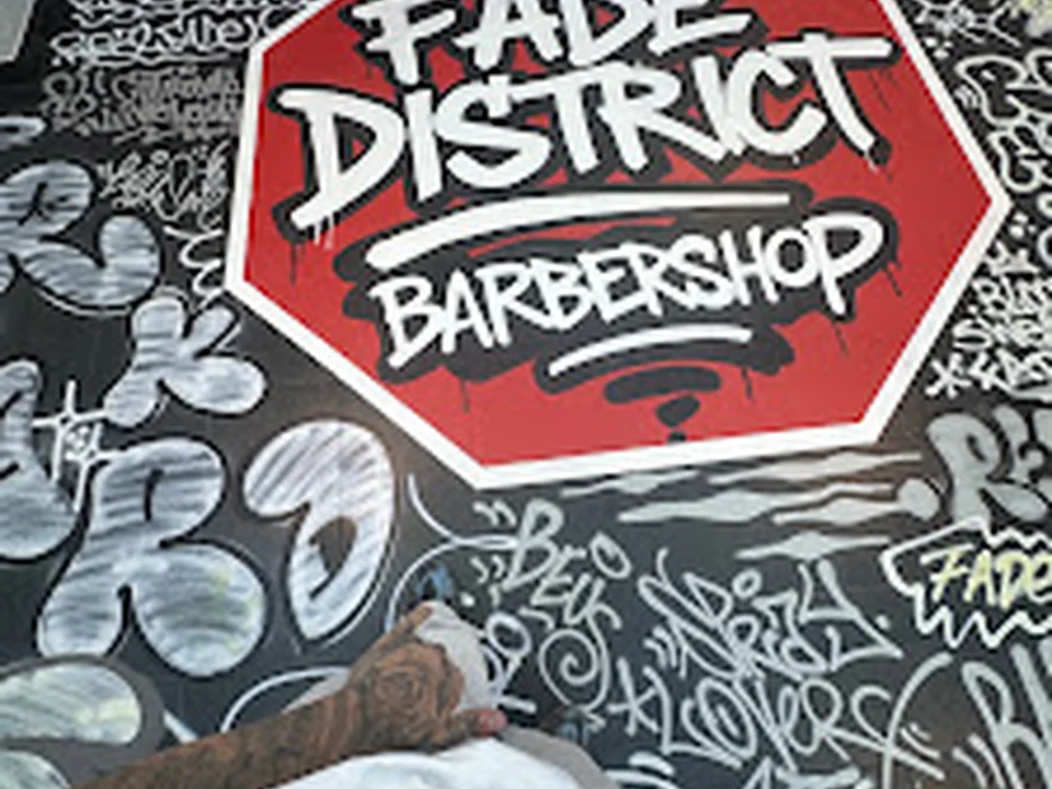 FADE DISTRICT BARBERSHOP
