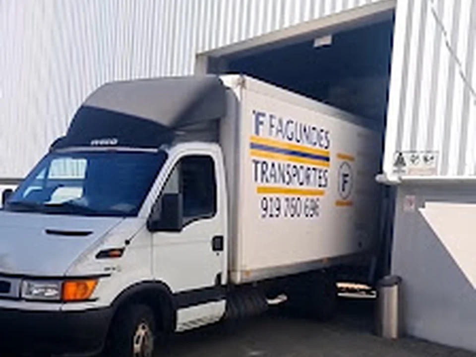 Fagundes Transportes e Mudanças