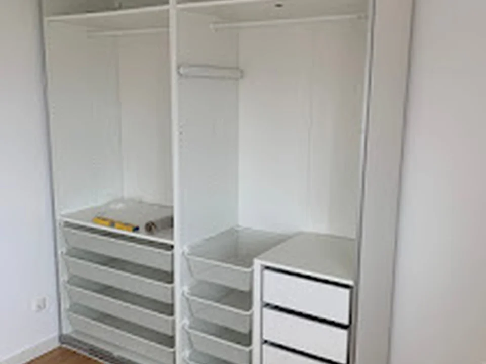 J&S Handyman Pequenas Reparações Domesticas.