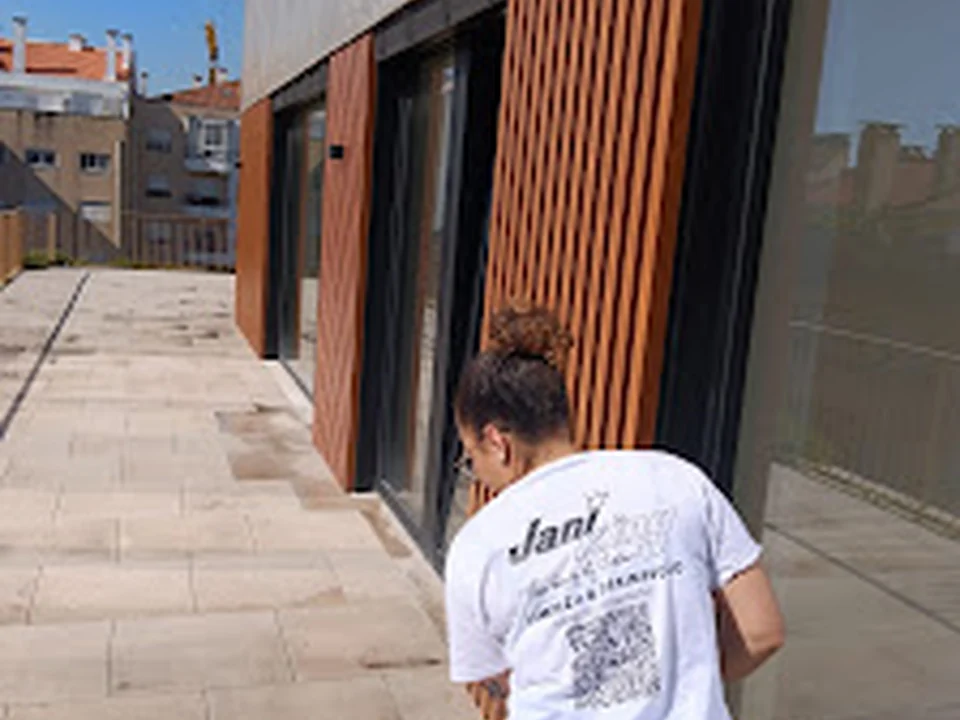 Jani-King - Empresa de Limpezas em Lisboa