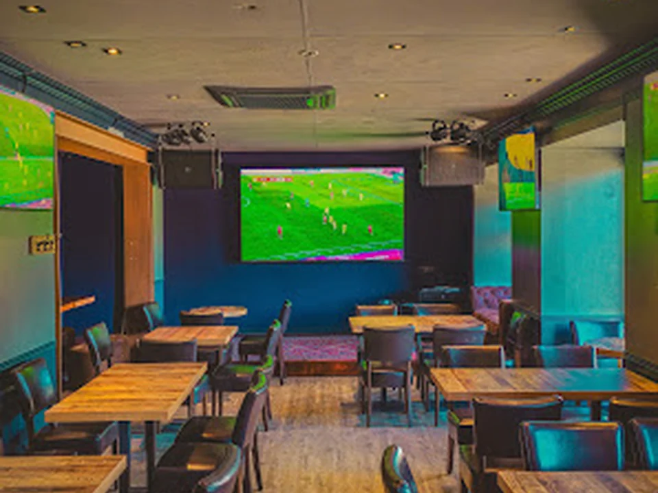 Kick-Off Sports Bar