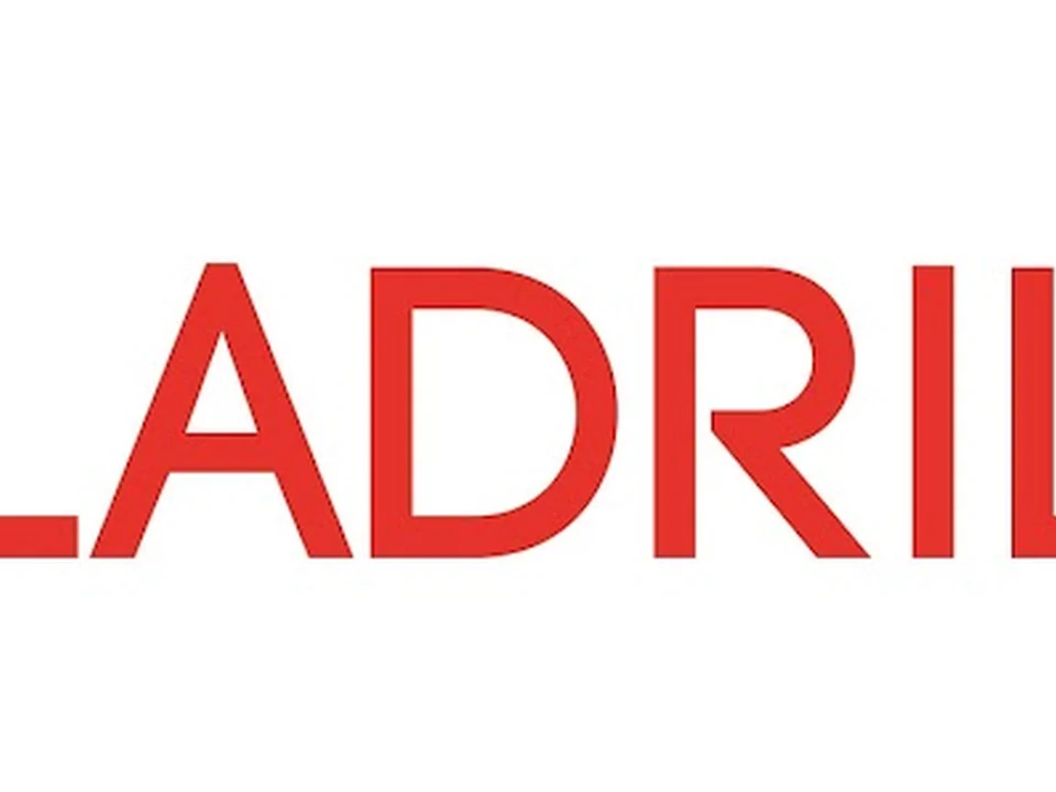 LADRILLO - Construção, Remodelações e Projectos