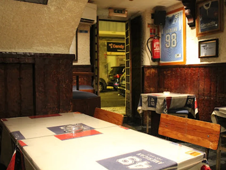 Mignon Sports Bar