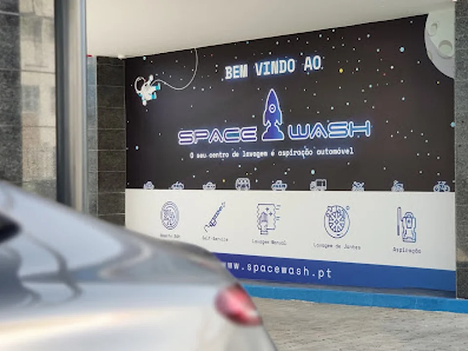 SpaceWash - Centro de Lavagem e Aspiração Automóvel