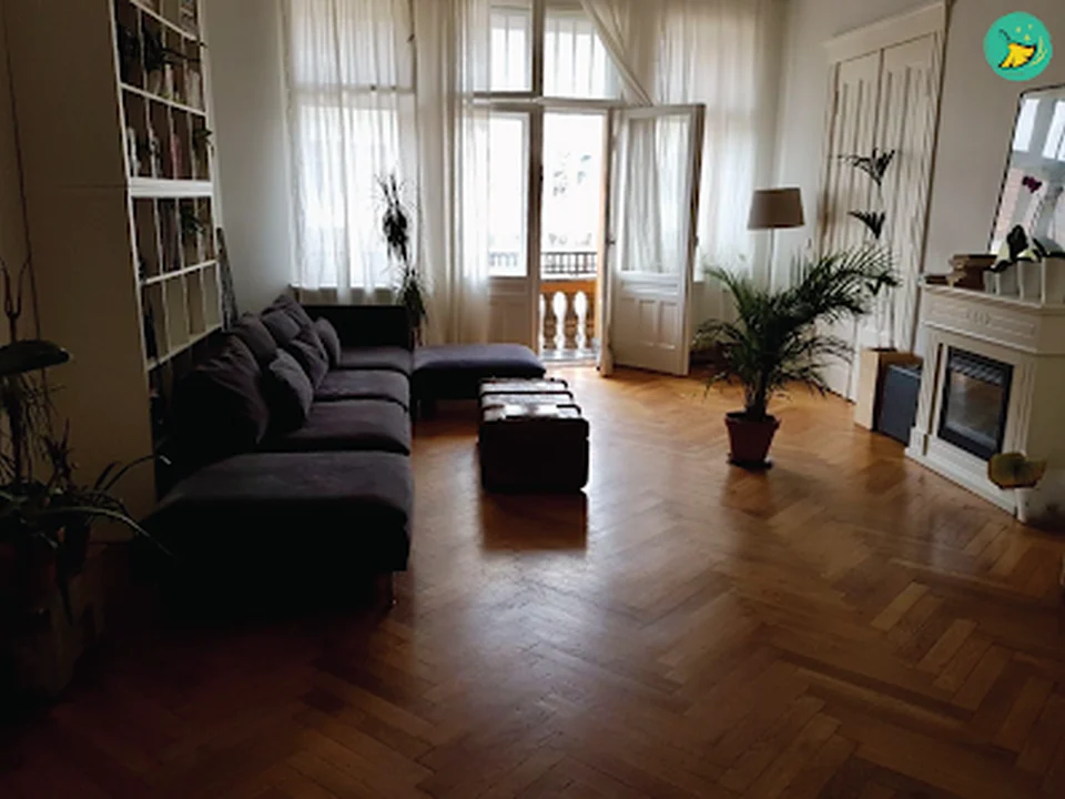 SPIC AND SPAN. Home & Office Cleaning (Lisbon)