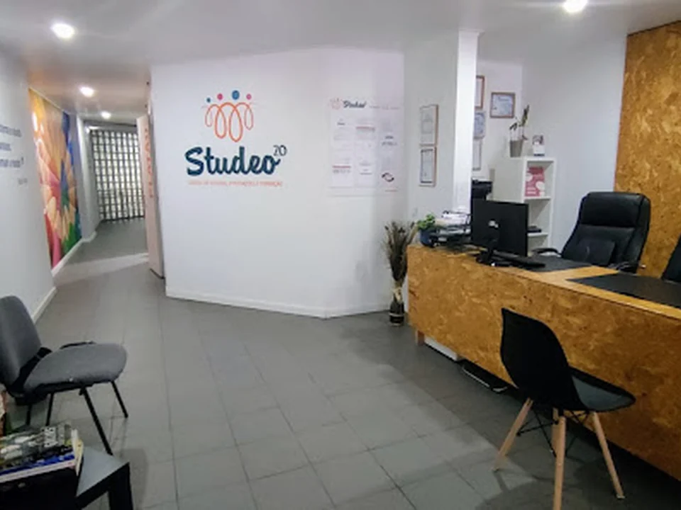 Studeo20 Centro De Estudos, Explicações e Formação