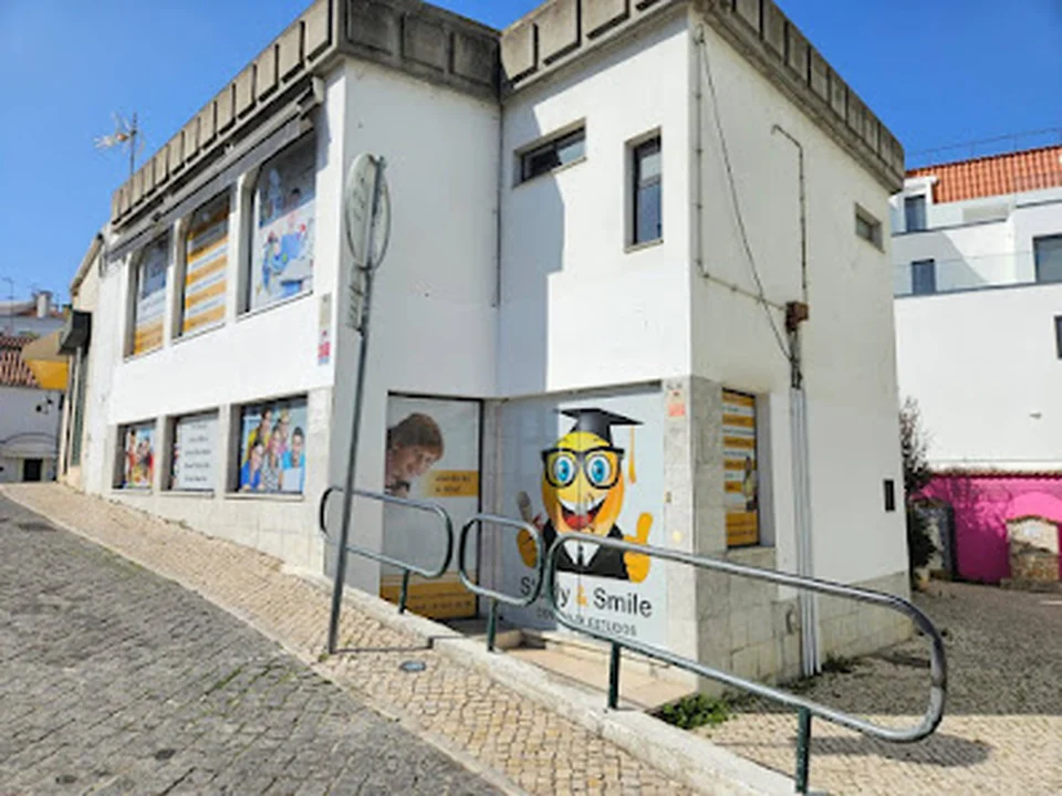STUDY & SMILE - Centro de Estudos e Explicações