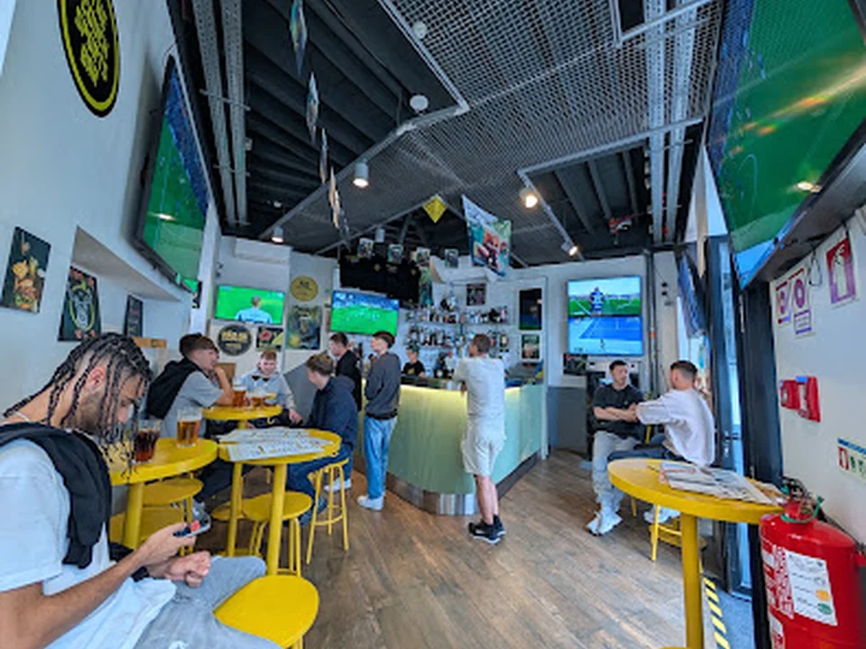 The Couch Sports Bar Marquês