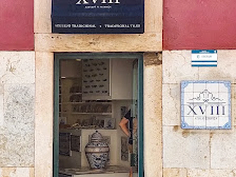 XVIII - Azulejo & Faiança | Loja Alfama