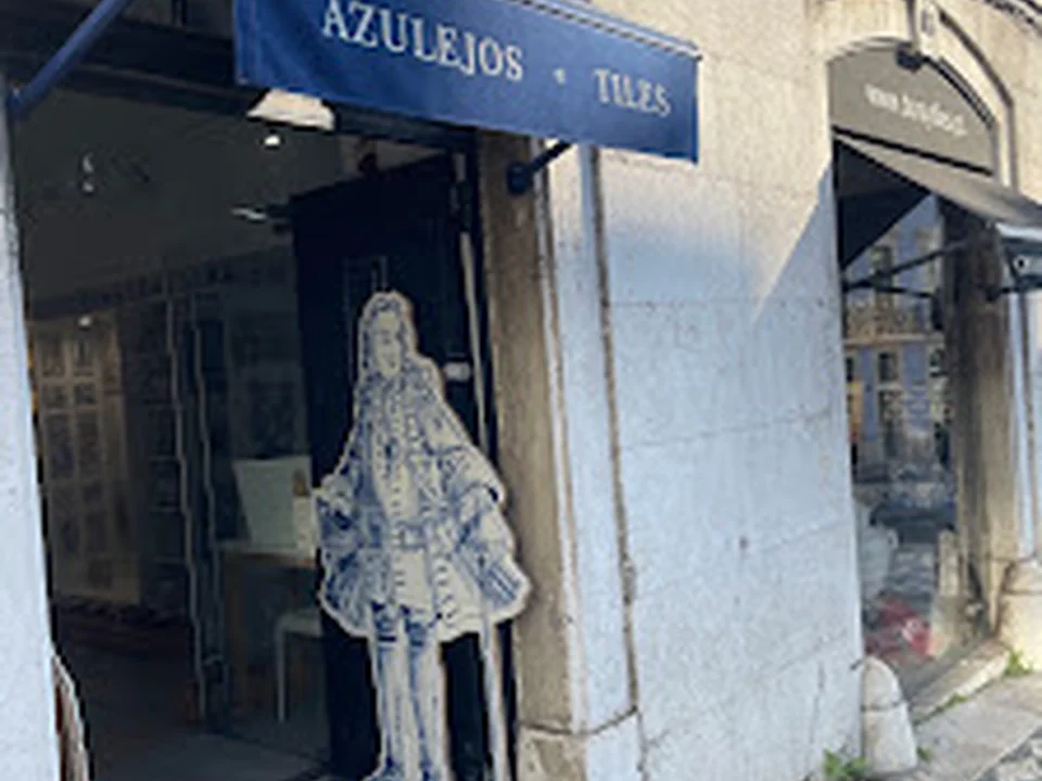 XVIII - Azulejo & Faiança | Loja Chiado