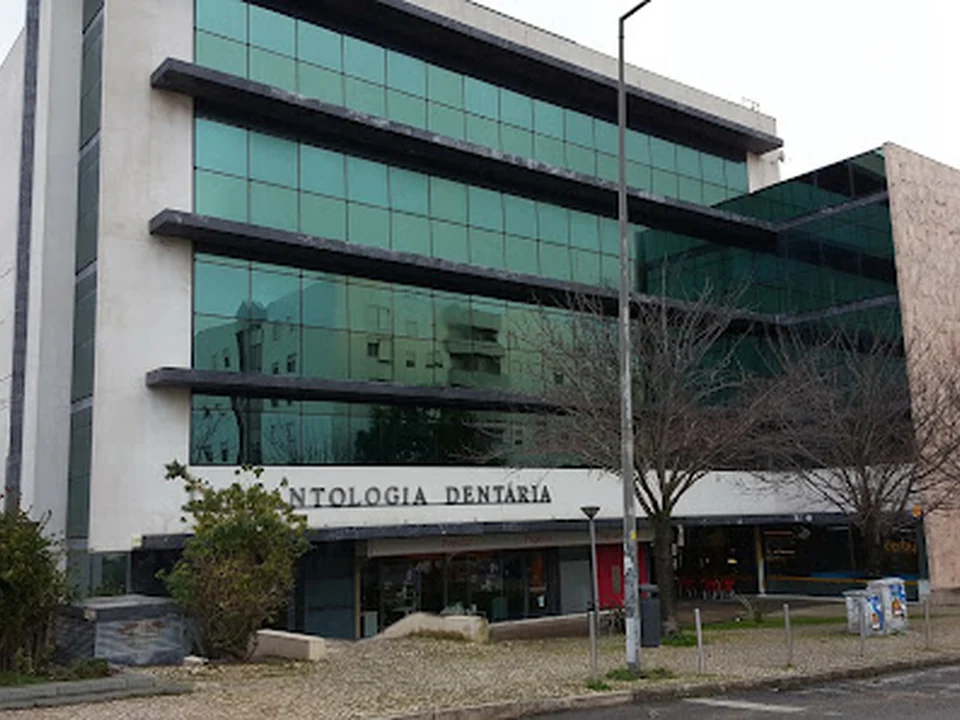 Clínica de Implantologia & Medicina Dentária, Lisboa