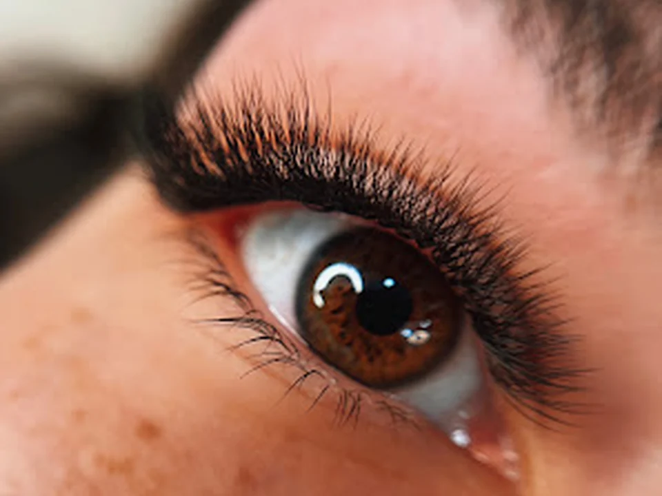 Olivio George • Lash Designer • Pestanas • Formação / Cursos •, Lisboa