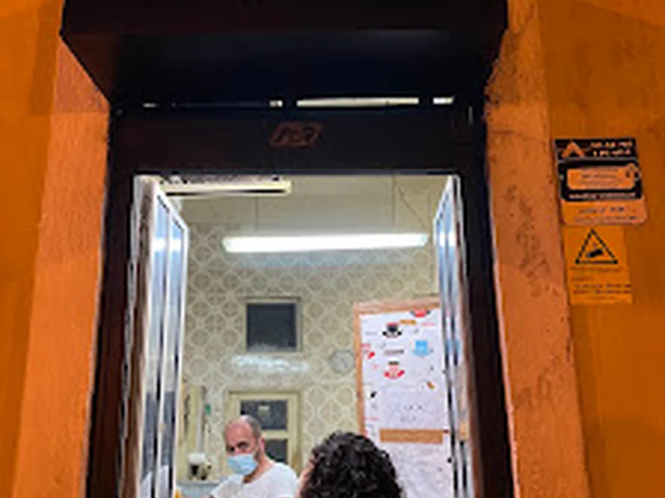 Fábrica de bolos do alto Santo Amaro, Lisboa