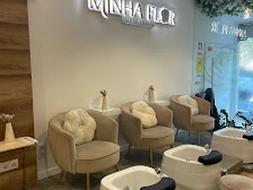 MINHA FLOR NAILS & SPA, Lisboa