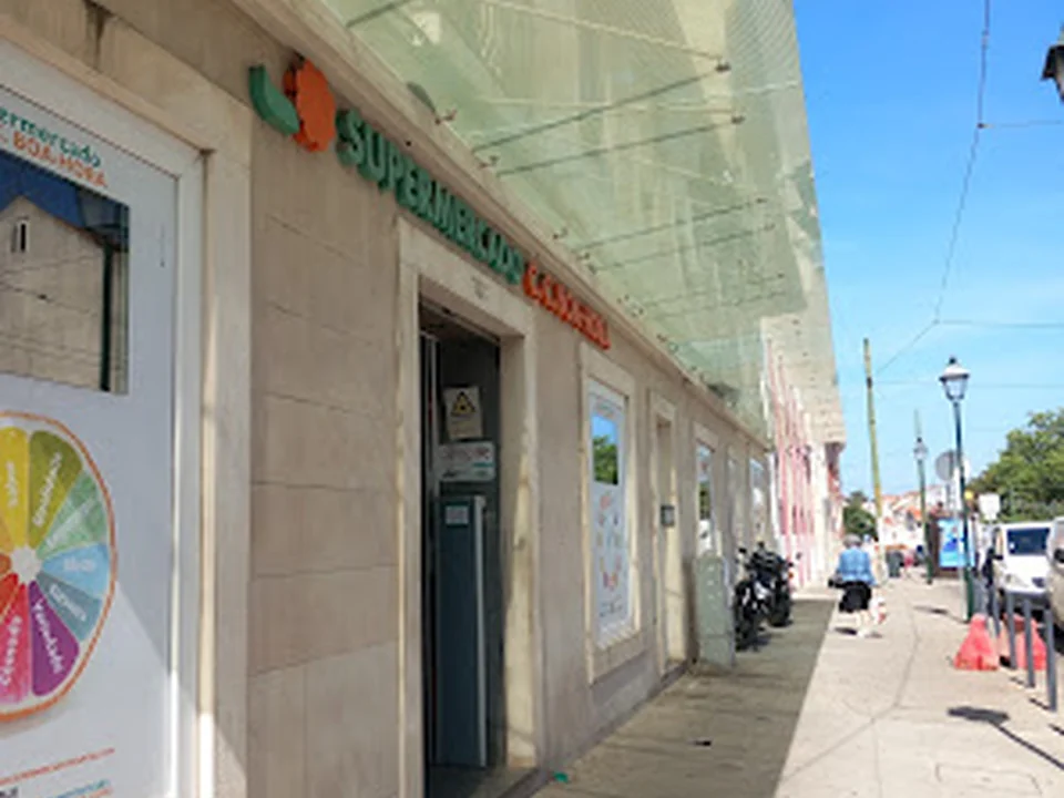 Supermercado centro comercial da Boa-Hora, Lisboa