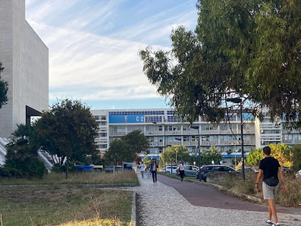 Residência Universitária dos Álamos, Lisboa