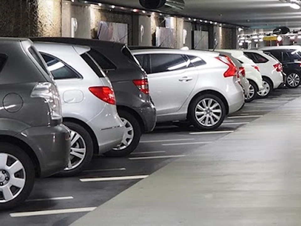 Parking Terminal 1 - Estacionamento Aeroporto, Lisboa