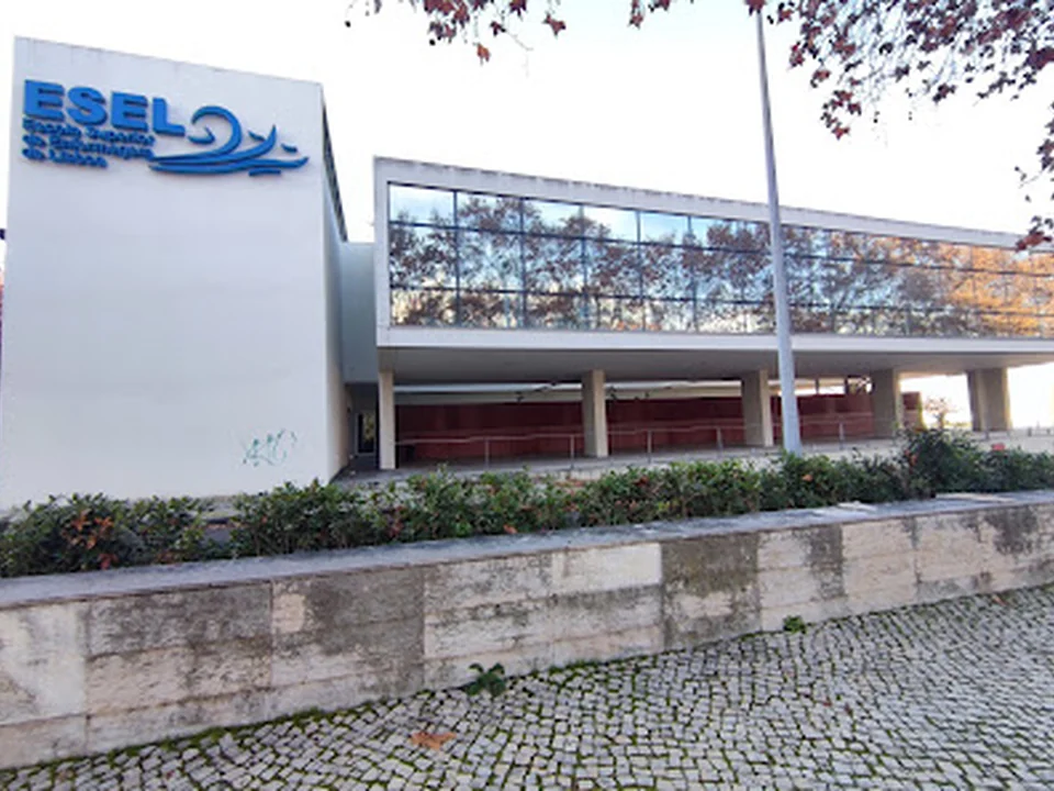 Escola Superior de Enfermagem de Lisboa - Pólo Artur Ravara