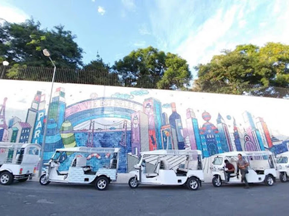 Tuk On Me - Tuk Tuk Lisbon Tours, Lisboa