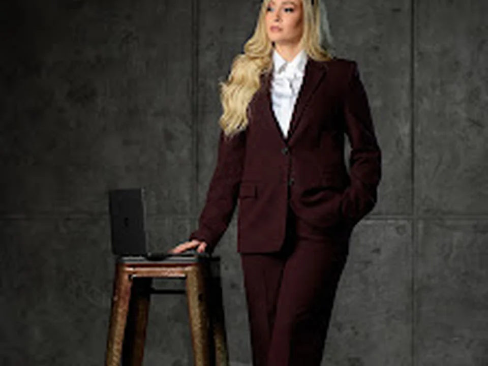 Nathalia Valadares - Advocacia, Lisboa