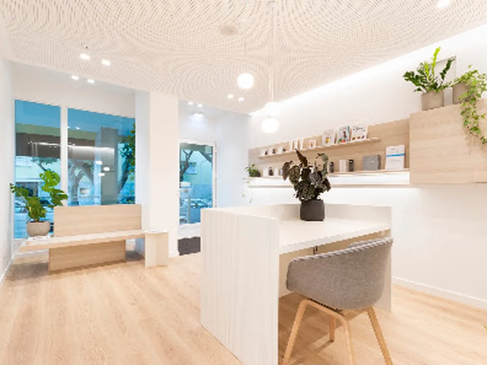 Michelle Bond - Aesthetic & Wellness Clinic, Lisboa
