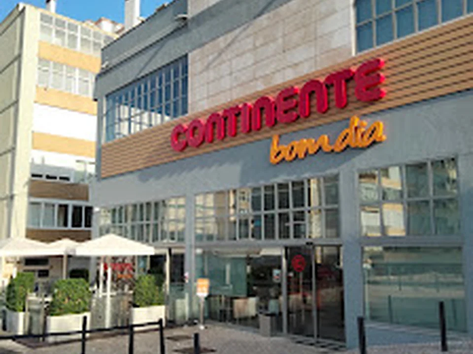 Continente Bom Dia Restelo, Lisboa