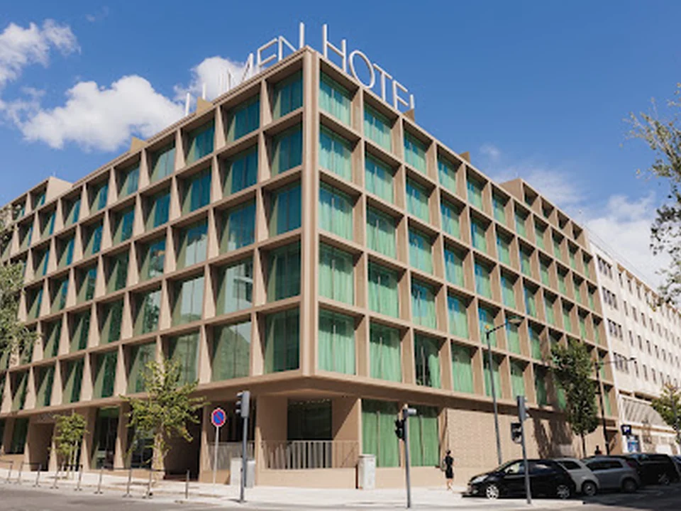 Lumen Hotel & The Lisbon Light Show, Lisboa