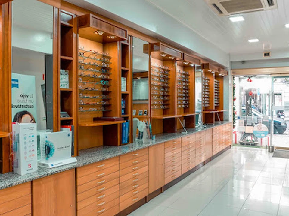 Clinoptica, Lisboa