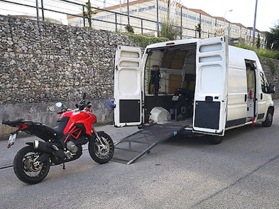 Assenha Transporte de Motos, Lisboa