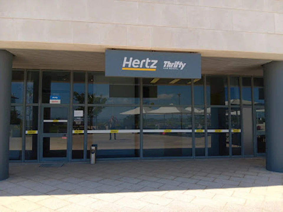 Hertz, Aluguer de Viaturas, Oeiras, Lisboa