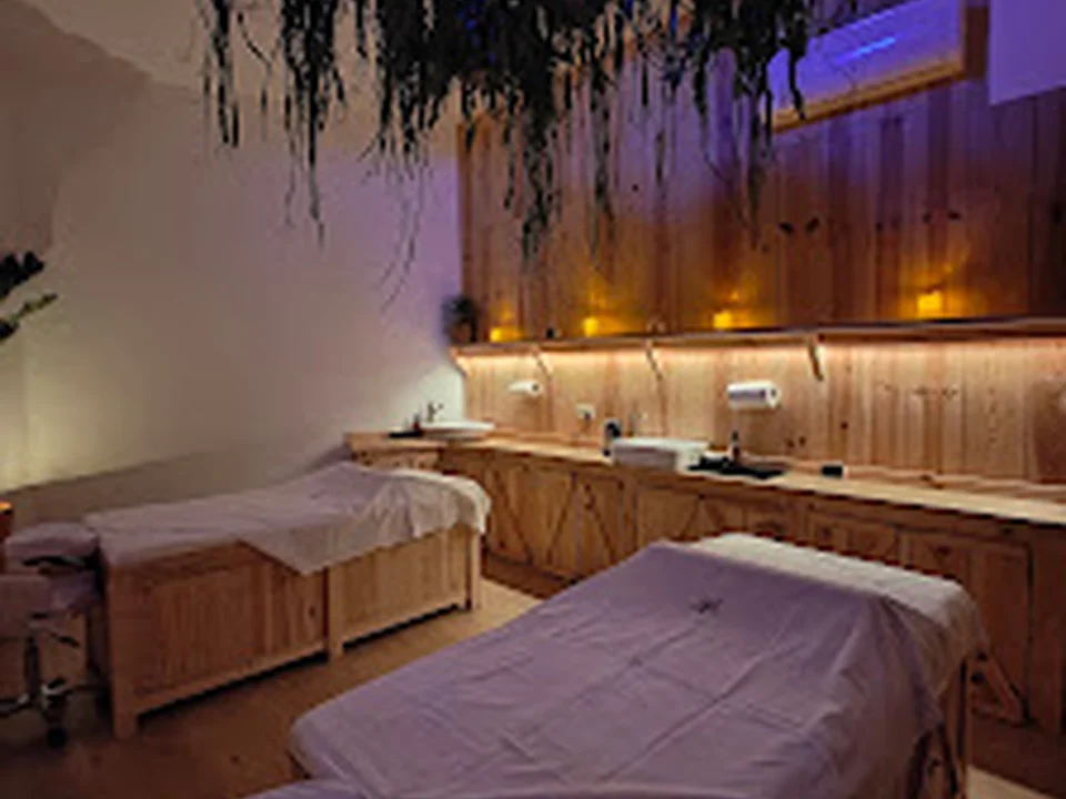 TERRA HEAL · Massage & Holistic Spa, Lisboa
