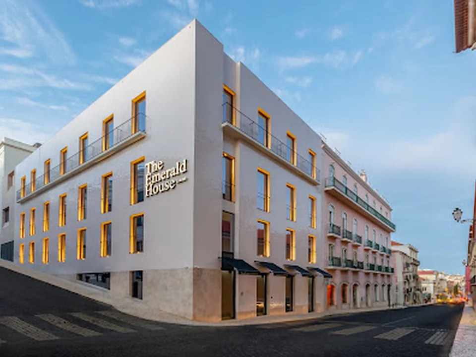 The Emerald House Lisbon, Curio Collection by Hilton, Lisboa