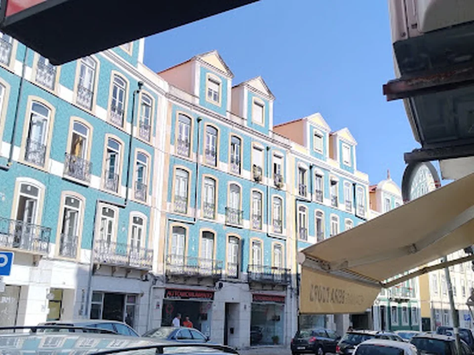 Automonumento - Sociedade De Automóveis, Lda, Lisboa